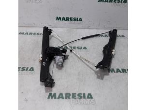 Used Window mechanism 4-door, front right Citroen DS5 (KD/KF) 1.6 HDiF 16V Price € 105,00 Margin scheme offered by Maresia Parts
