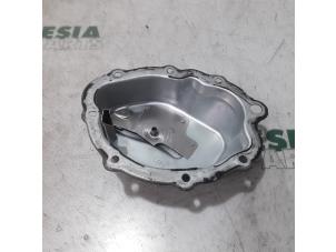 Used Gearbox cover Peugeot 407 (6D) 1.6 HDi 16V Price € 25,00 Margin scheme offered by Maresia Parts