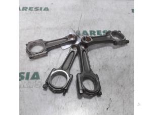 Used Connecting rod Peugeot Expert (G9) 2.0 HDi 140 16V Price € 203,28 Inclusive VAT offered by Maresia Parts