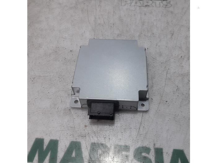 Radio module from a Fiat 500 (312) 1.2 69 2010