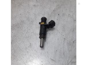 Used Injector (petrol injection) Peugeot 207 CC (WB) 1.6 16V Price € 20,00 Margin scheme offered by Maresia Parts