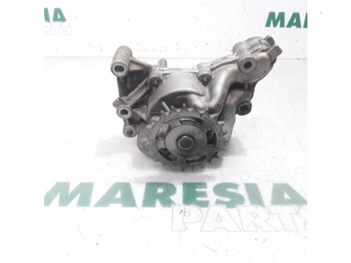 Gebrauchte Ölpumpe Citroen C-Crosser 2.2 HDiF 16V Preis € 105,00 Margenregelung angeboten von Maresia Parts
