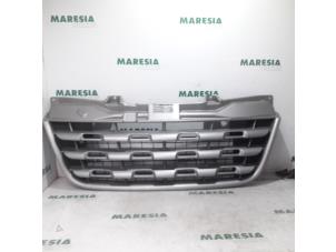 Usados Rejilla Renault Master IV (FV) 2.3 dCi 125 16V FWD Precio € 127,05 IVA incluido ofrecido por Maresia Parts