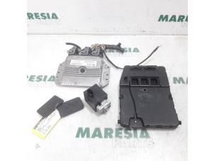 Used Engine management computer Renault Grand Scénic II (JM) 2.0 16V Price € 236,25 Margin scheme offered by Maresia Parts