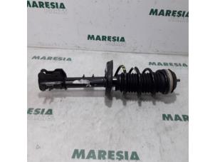 Used Front shock absorber rod, right Fiat Panda (312) 0.9 TwinAir Turbo 80 Price € 45,00 Margin scheme offered by Maresia Parts