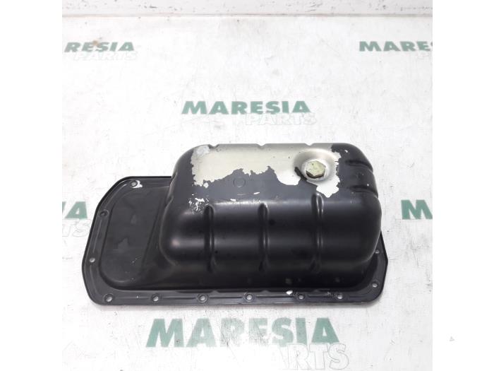Usagé Couvercle carter Peugeot 206 (2A/C/H/J/S) 1.4 HDi Prix € 29,99 Règlement à la marge proposé par Maresia Parts