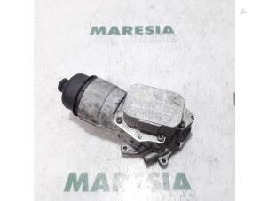 Usagé Support filtre à huile Peugeot 206 (2A/C/H/J/S) 1.4 HDi Prix € 35,00 Règlement à la marge proposé par Maresia Parts