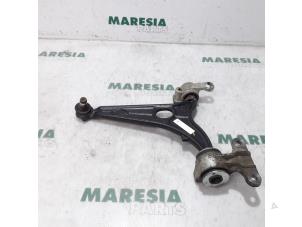 Usagé Bras de suspension bas avant gauche Peugeot Expert (G9) 1.6 HDi 90 Prix € 30,25 Prix TTC proposé par Maresia Parts