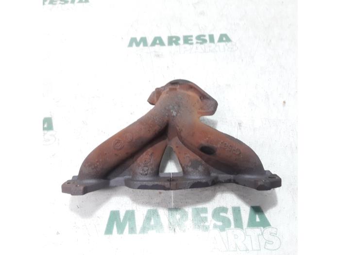Used Exhaust manifold Renault Twingo (C06) 1.2 16V Quickshift Price € 29,99 Margin scheme offered by Maresia Parts