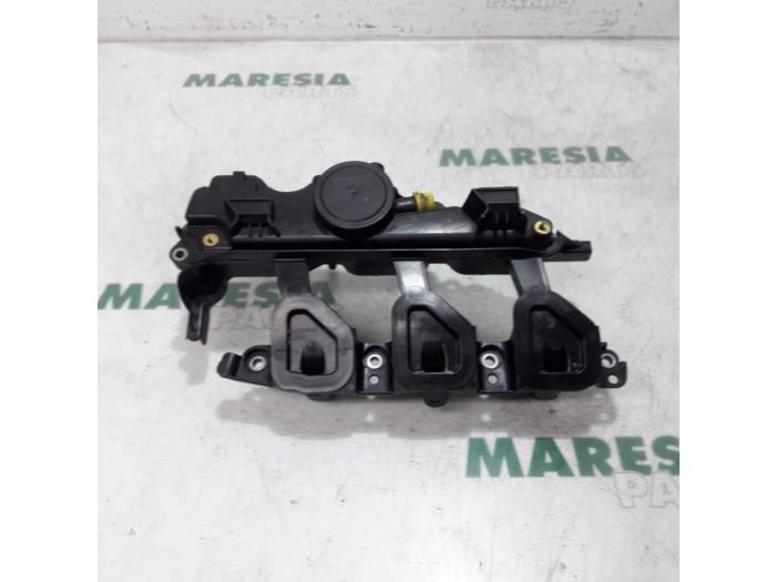 Gebrauchte Ventildeckel Renault Trafic New (FL) 2.0 dCi 16V 115 Preis € 45,00 Margenregelung angeboten von Maresia Parts