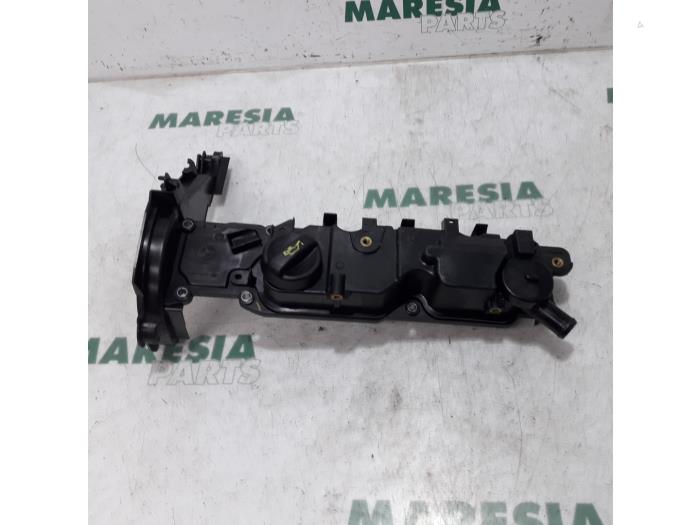 Usagé Couvercle soupapes Citroen Jumpy (G9) 1.6 HDI Prix € 30,19 Prix TTC proposé par Maresia Parts