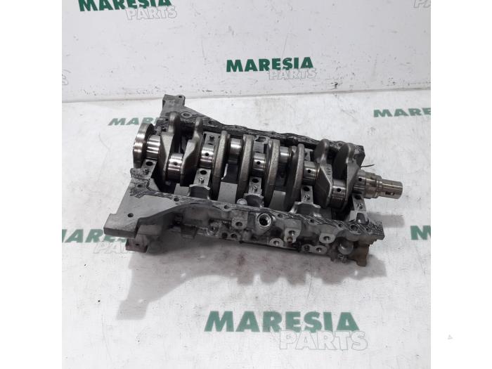 Używane Wal korbowy Citroen Jumpy (G9) 1.6 HDI Cena € 120,99 Z VAT oferowane przez Maresia Parts