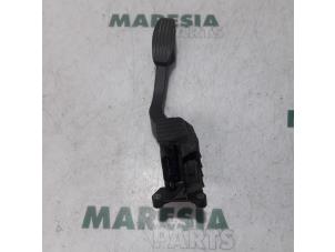 Używane Czujnik polozenia pedalu gazu Fiat 500 (312) 1.3 MJTD 16V Cena € 30,00 Procedura marży oferowane przez Maresia Parts