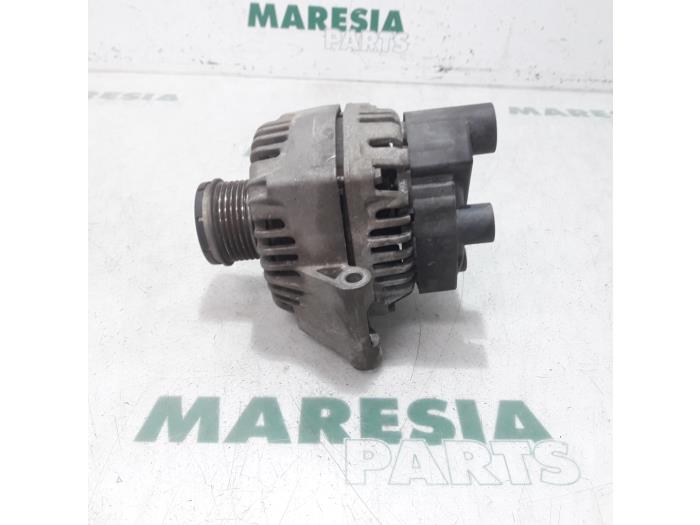Begagnade Dynamo Fiat 500 (312) 1.3 MJTD 16V Pris € 75,00 Marginaltabell erbjuds av Maresia Parts