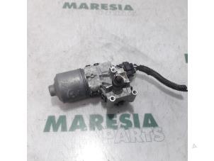 Gebrauchte Scheibenwischermotor vorne Peugeot 308 SW (L4/L9/LC/LJ/LR) 1.6 HDi 92 16V Preis € 36,50 Margenregelung angeboten von Maresia Parts
