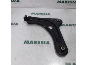 Usagé Bras de suspension bas avant gauche Citroen DS3 (SA) 1.4 16V VTi Prix € 30,00 Règlement à la marge proposé par Maresia Parts