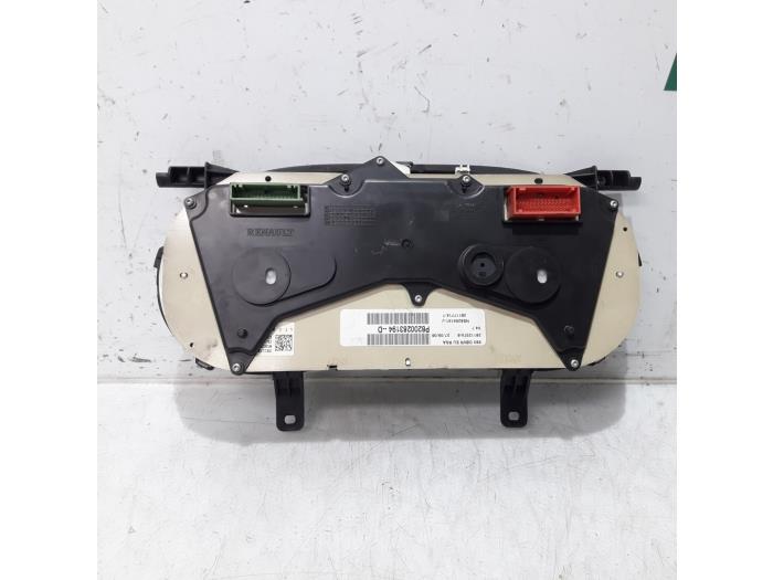 Instrument panel from a Renault Trafic New (FL) 2.0 dCi 16V 90 2007