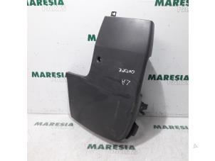Used Rear bumper component, left Renault Trafic New (FL) 2.0 dCi 16V 90 Price € 35,00 Margin scheme offered by Maresia Parts