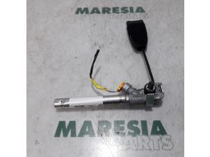 Used Seatbelt tensioner, right Fiat Punto Evo (199) 1.3 JTD Multijet 85 16V Euro 5 Price € 35,00 Margin scheme offered by Maresia Parts