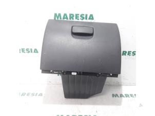 Used Glovebox Renault Master IV (FV) 2.3 dCi 125 16V FWD Price € 127,05 Inclusive VAT offered by Maresia Parts