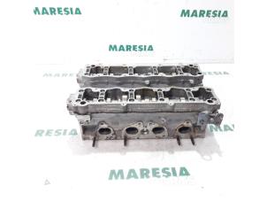 Used Cylinder head Peugeot 307 (3A/C/D) 1.6 16V Price € 105,00 Margin scheme offered by Maresia Parts