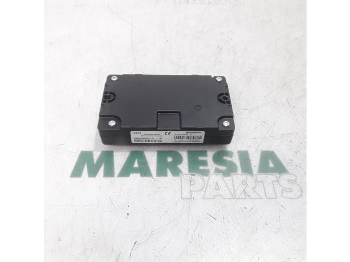 Usagé Ordinateur divers Renault Master III (FV) 2.3 dCi 125 16V FWD Prix € 42,34 Prix TTC proposé par Maresia Parts