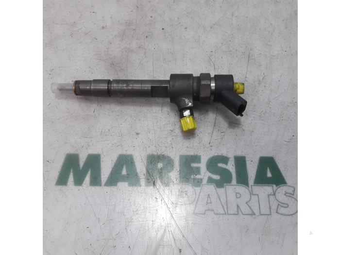 Usagé Injecteurs Fiat Punto II (188) 1.9 JTD 80 ELX 3-Drs. Prix € 75,00 Règlement à la marge proposé par Maresia Parts