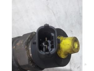 Injecteurs d'un Fiat Punto II (188) 1.9 JTD 80 ELX 3-Drs. 2001