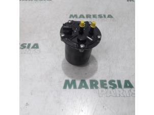 Used Fuel filter housing Renault Clio IV (5R) 1.5 Energy dCi 90 FAP Price € 25,00 Margin scheme offered by Maresia Parts