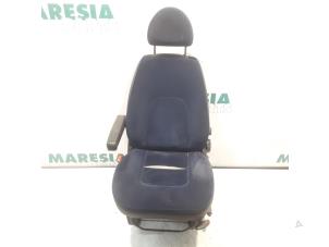 Gebrauchte Sitz links Peugeot Boxer (244) 2.8 HDi 127 Preis € 158,81 Mit Mehrwertsteuer angeboten von Maresia Parts