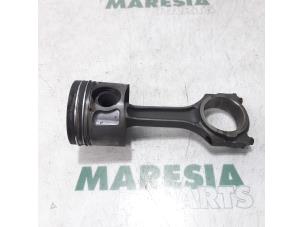 Used Piston Fiat Ducato (250) 2.2 D 100 Multijet Euro 4 Price € 90,75 Inclusive VAT offered by Maresia Parts