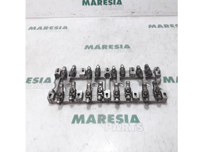 Usagé Arbre à cames Fiat Ducato (250) 2.2 D 100 Multijet Euro 4 Prix € 254,10 Prix TTC proposé par Maresia Parts