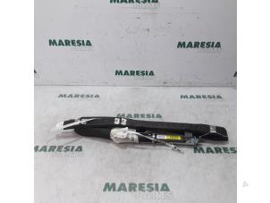 Used Roof curtain airbag, left Renault Grand Scénic II (JM) 2.0 16V Price € 25,00 Margin scheme offered by Maresia Parts
