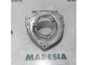 Używane Wahacz zawieszenia górny lewy przód Citroen C5 III Tourer (RW) 2.0 HDiF 16V Cena € 50,00 Procedura marży oferowane przez Maresia Parts