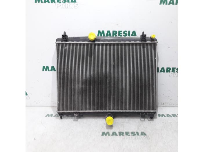 Used Radiator Citroen C5 III Tourer (RW) 2.0 HDiF 16V Price € 50,00 Margin scheme offered by Maresia Parts