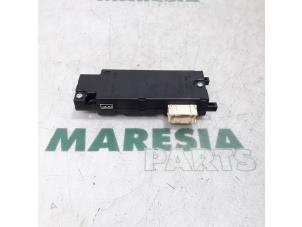 Usagé Module radio Citroen Berlingo Multispace 1.6i Prix € 75,00 Règlement à la marge proposé par Maresia Parts