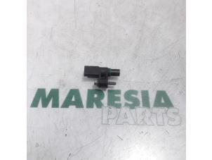 Used Camshaft sensor Peugeot 208 I (CA/CC/CK/CL) 1.0 Vti 12V PureTech Price € 29,99 Margin scheme offered by Maresia Parts