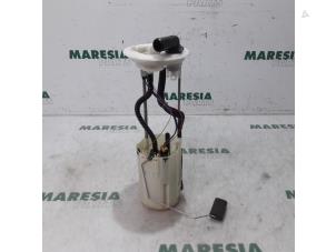 Usados Bomba eléctrica de combustible Fiat Ducato (250) 2.0 D 115 Multijet Precio € 60,50 IVA incluido ofrecido por Maresia Parts