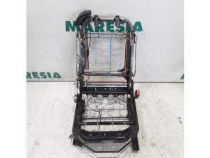 Used Seat frame Peugeot 207/207+ (WA/WC/WM) 1.6 16V VTi Price € 75,00 Margin scheme offered by Maresia Parts
