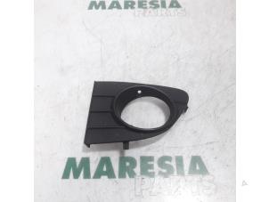 Used Cover plate fog light, left Fiat Punto Evo (199) 1.3 JTD Multijet 85 16V Euro 5 Price € 20,00 Margin scheme offered by Maresia Parts