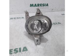 Used Fog light, front right Peugeot 206 (2A/C/H/J/S) 1.6 16V Price € 20,00 Margin scheme offered by Maresia Parts