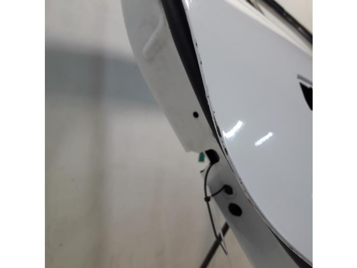 Rear door 4-door, right from a Citroën C4 Picasso (UD/UE/UF) 1.6 HDiF 16V 110 2010
