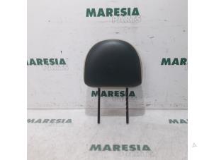 Used Headrest Peugeot 206 (2A/C/H/J/S) 1.6 16V Price € 50,00 Margin scheme offered by Maresia Parts