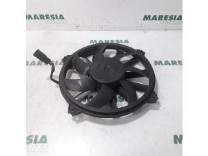 Used Fan motor Citroen C4 Picasso (UD/UE/UF) 1.6 HDiF 16V 110 Price € 50,00 Margin scheme offered by Maresia Parts