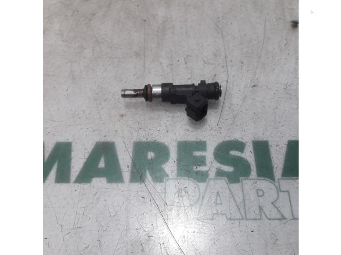 Injector (petrol injection) from a Alfa Romeo MiTo (955) 1.4 TB 16V 2009