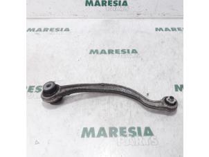 Used Rear lower wishbone, left Citroen DS5 (KD/KF) 2.0 165 HYbrid4 16V Price € 50,00 Margin scheme offered by Maresia Parts
