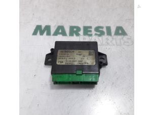 Używane Modul czujników parkowania Citroen DS5 (KD/KF) 2.0 165 HYbrid4 16V Cena € 35,00 Procedura marży oferowane przez Maresia Parts