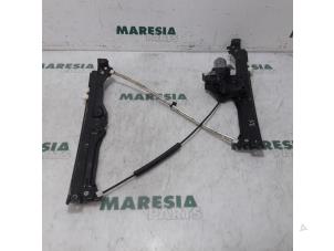 Used Window mechanism 4-door, front right Citroen DS5 (KD/KF) 2.0 165 HYbrid4 16V Price € 105,00 Margin scheme offered by Maresia Parts