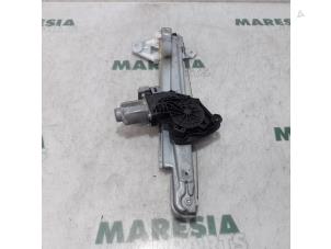Used Rear door window mechanism 4-door, left Citroen DS5 (KD/KF) 2.0 165 HYbrid4 16V Price € 75,00 Margin scheme offered by Maresia Parts