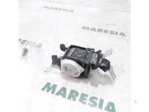 Used Rear seatbelt, centre Citroen Berlingo Multispace 1.6 VTi 95 16V Price € 75,00 Margin scheme offered by Maresia Parts